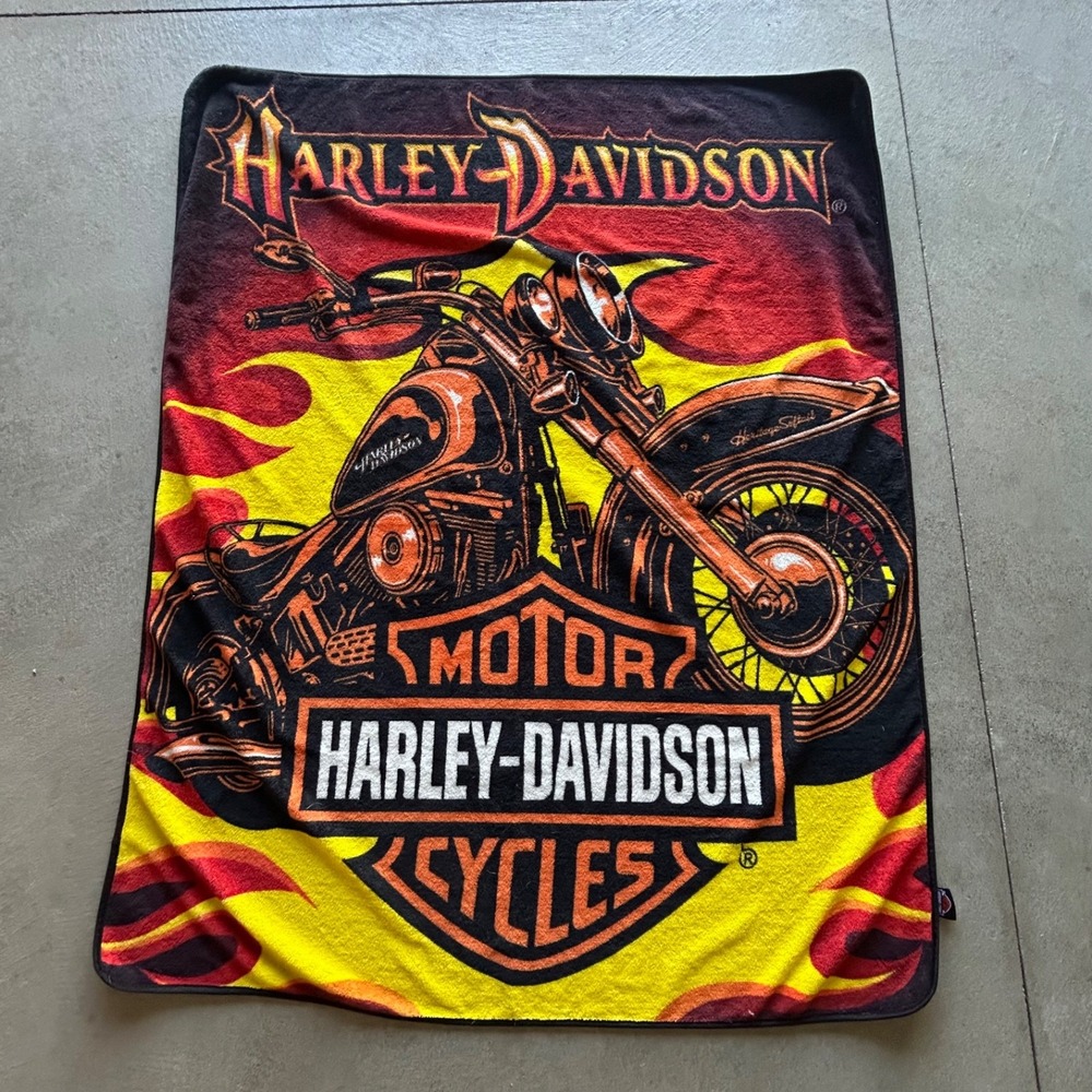 Vintage Harley Davidson Heritage Softail Throw Blanket Flames Biker Shield 60x48
